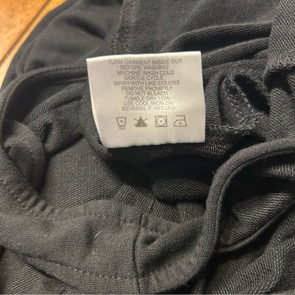 Threads 4 Thought V Neck Rainey Patch Pocket Jumpsuit in Black, Size Small - Picture 14 of 14